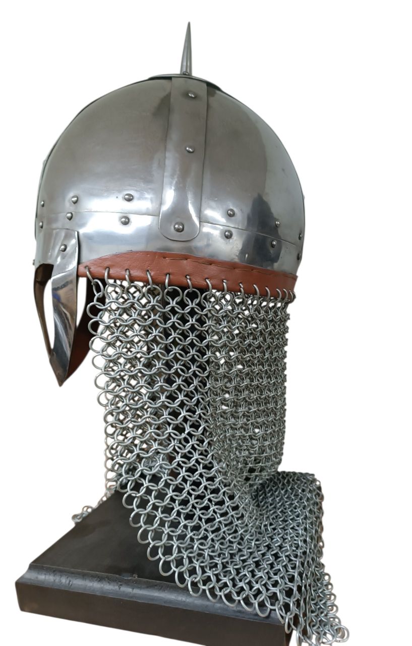 Viking sisak kézzel kovácsolt XII. század