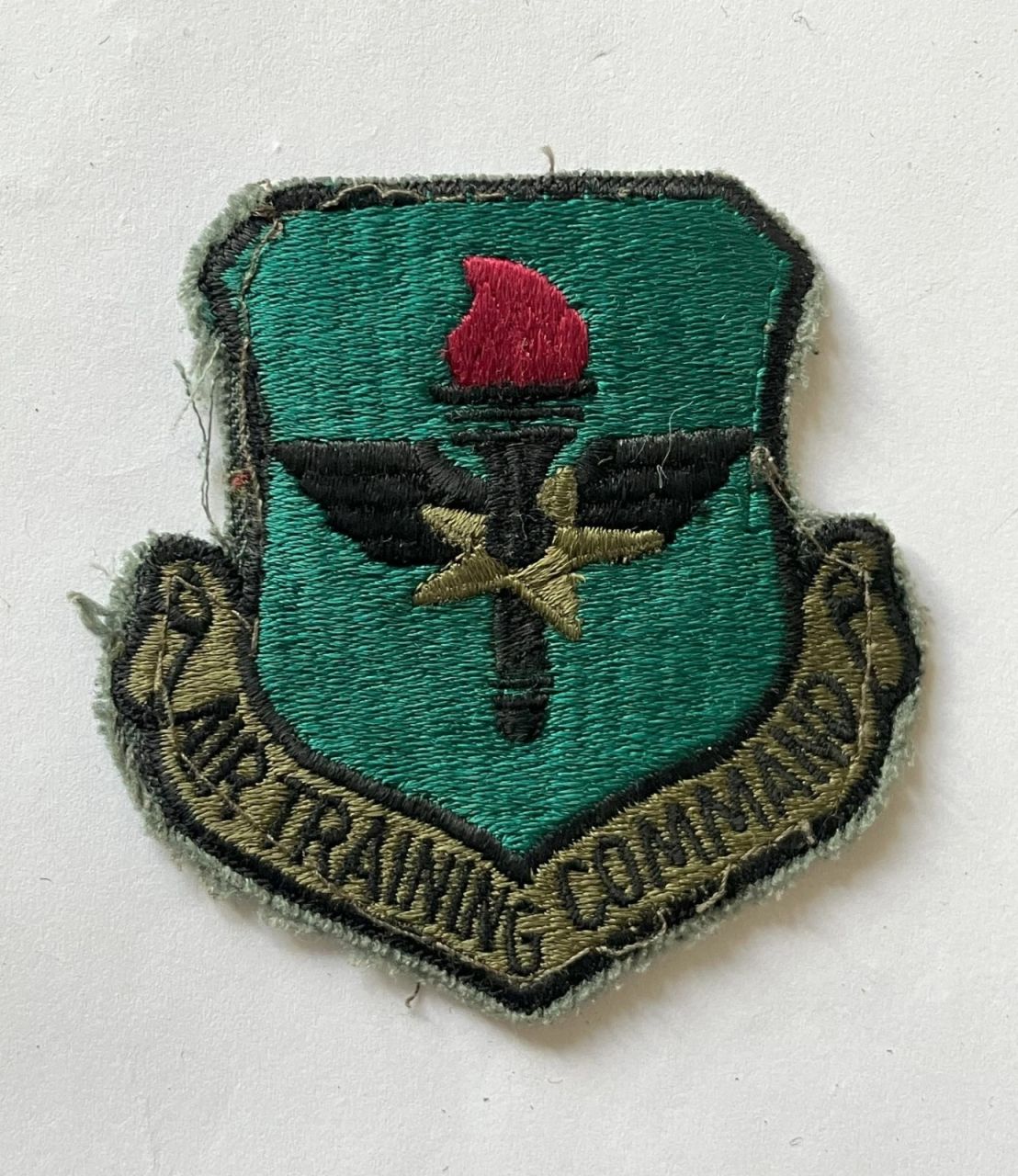 US Air Force AETC – Air Education and Training Command subdued felvarró (eredeti USA, 9×8 cm)