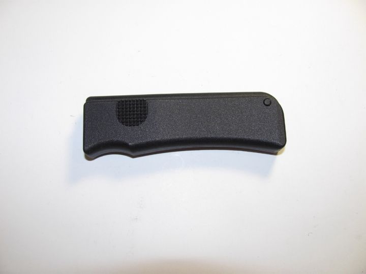 CASE Tri‑Fold – különleges egykezes nyitású zsebkés, 6 cm penge, fekete kevlár nyél