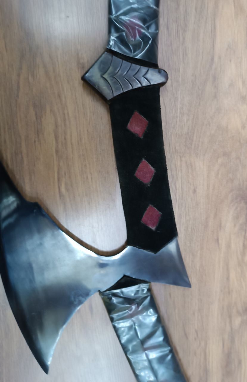 UC3059 Double Blade Crusader Axe