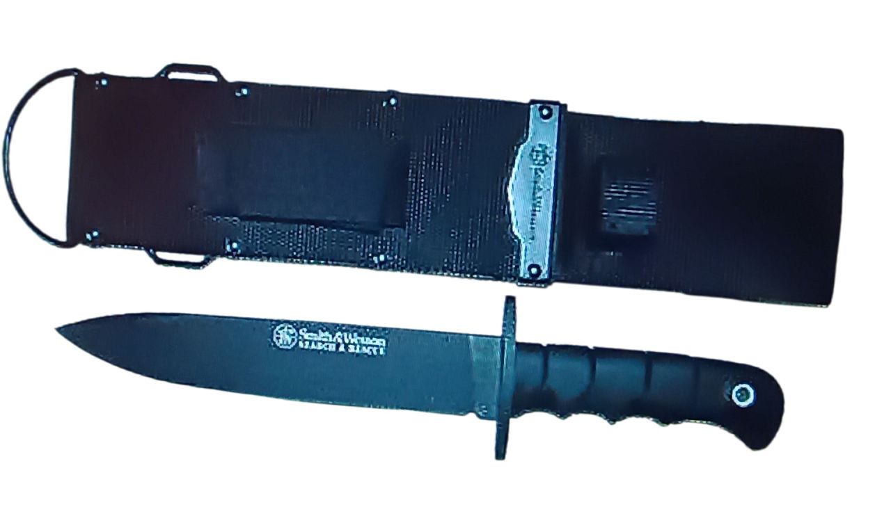 Smith & Wesson Bullseye Search & Rescue – 440C túlélőkés elastomer markolattal Smith & Wesson Bullseye Search & Rescue – 440C túlélőkés elastomer markolattal