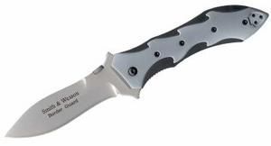 Smith & Wesson Border Guard – 440C acél taktikai zsebkés alumínium markolattal Smith & Wesson Border Guard – 440C acél taktikai zsebkés alumínium markolattal