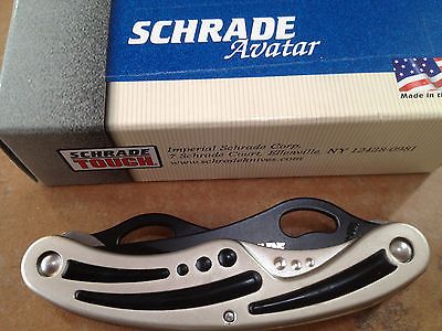 Schrade Avatar AV22 zsebkés – kétpengés, 440 acél, fém nyél, gumi betét Schrade Avatar AV22 zsebkés – kétpengés, 440 acél, fém nyél, gumi betét