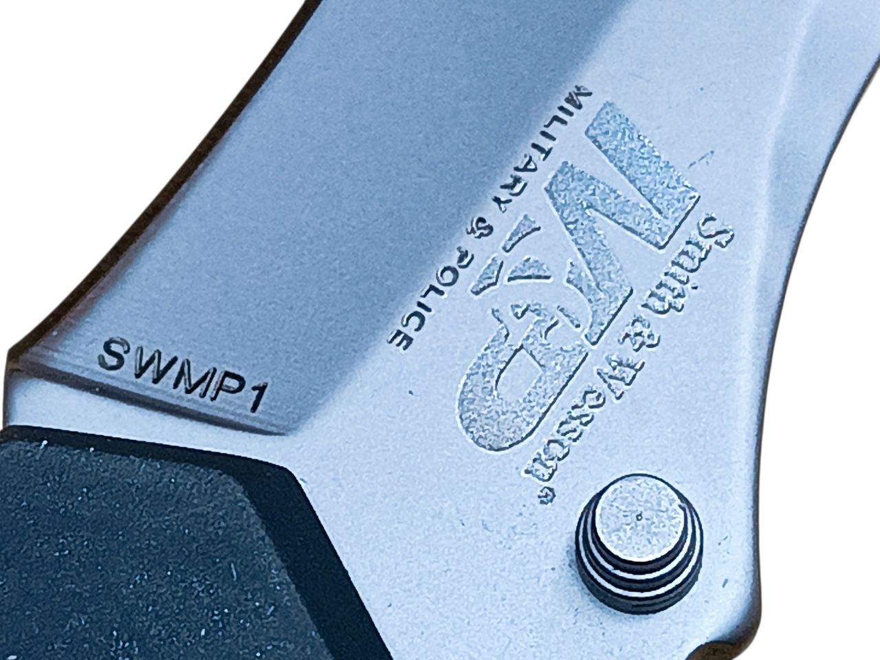 Smith & Wesson M&P1 (114810) – M.A.G.I.C. rugós rásegítésű taktikai bicska, 4034 acél