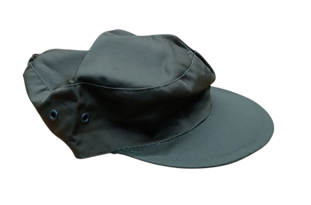 Olasz gyalogsági sildes sapka – olívzöld, gumis hátú, kényelmes viselet