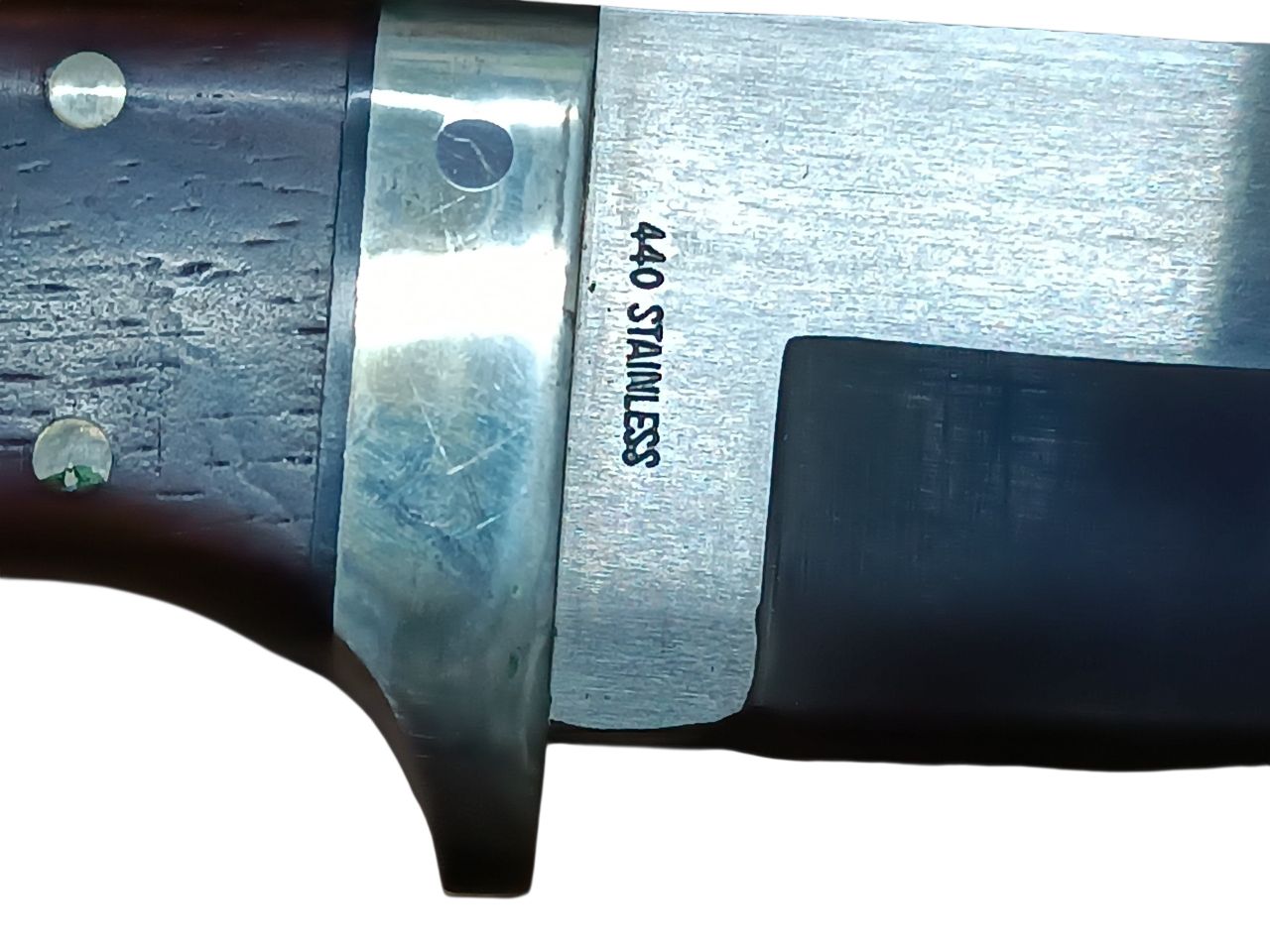 Haller vadászkés – 13,5 cm-es 440-es acél penge, full tang kialakítás, cocobolo fa nyél, bőrtokkal