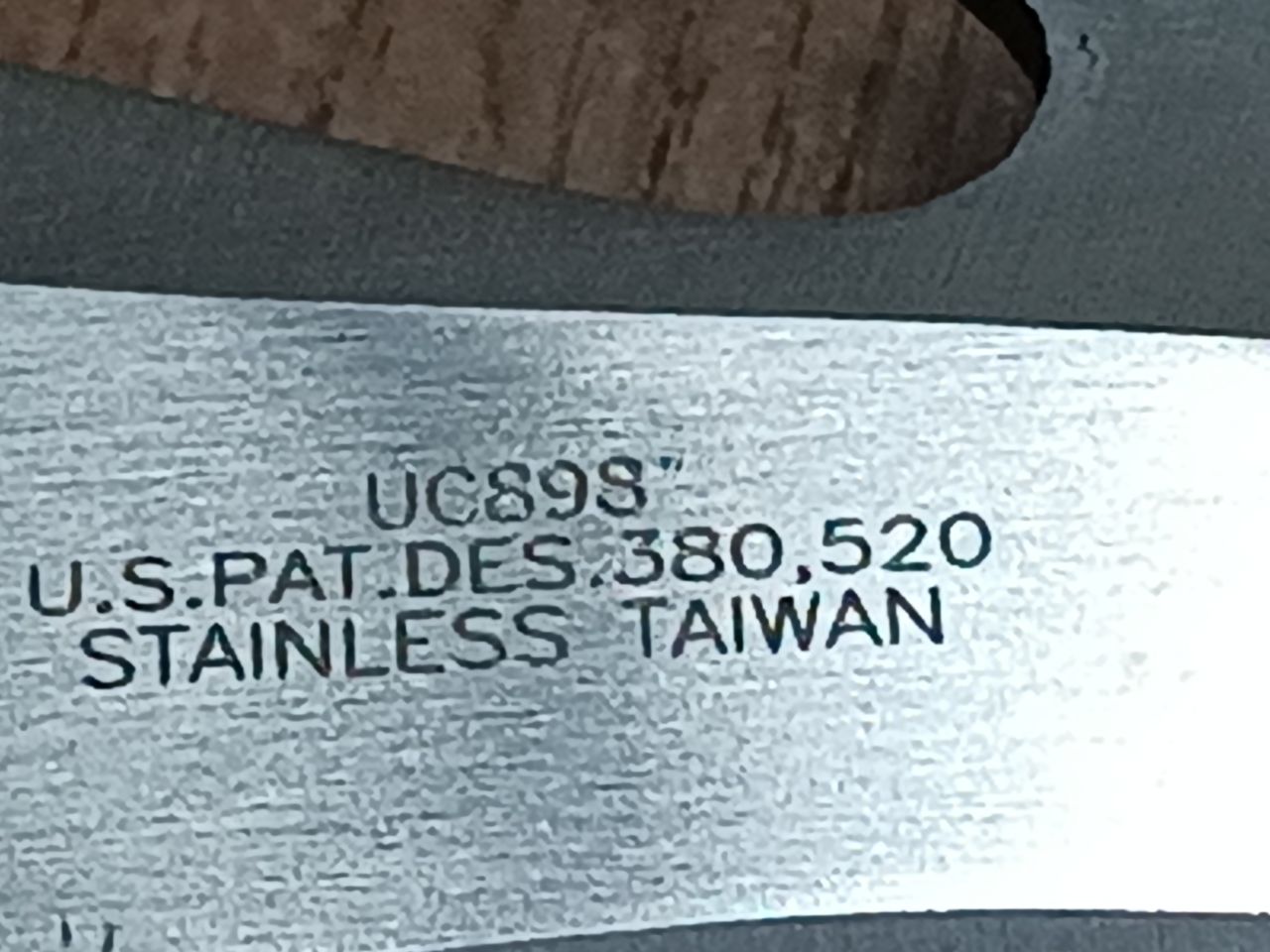 UC898 United Cutlery Dragon Lord 'sárkányúr' tőr