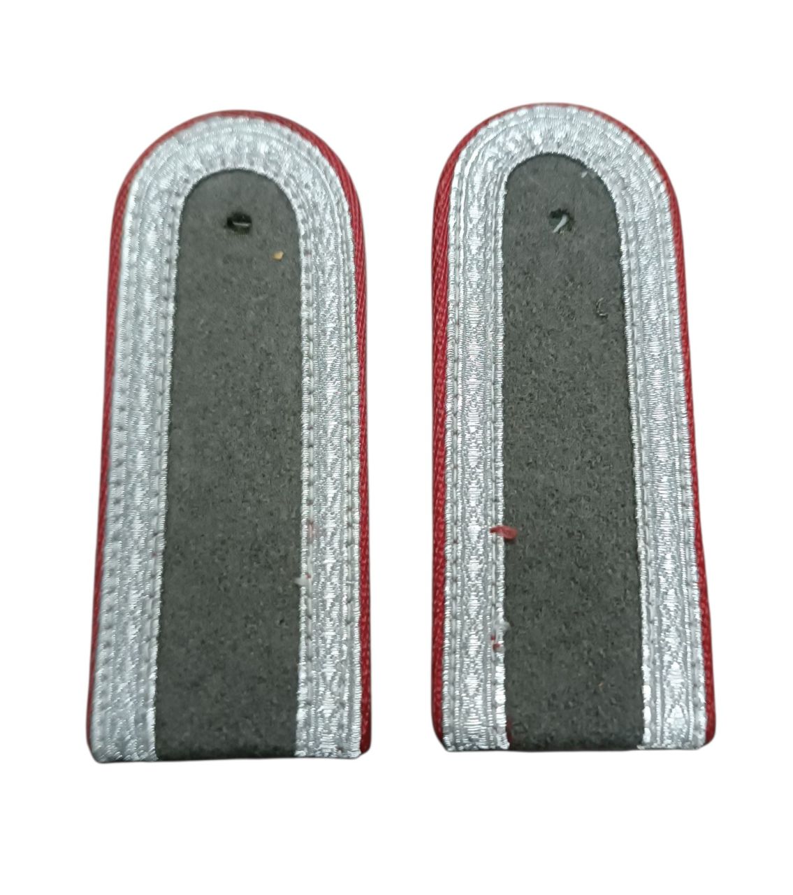 Ezüst szalagos váll-lap