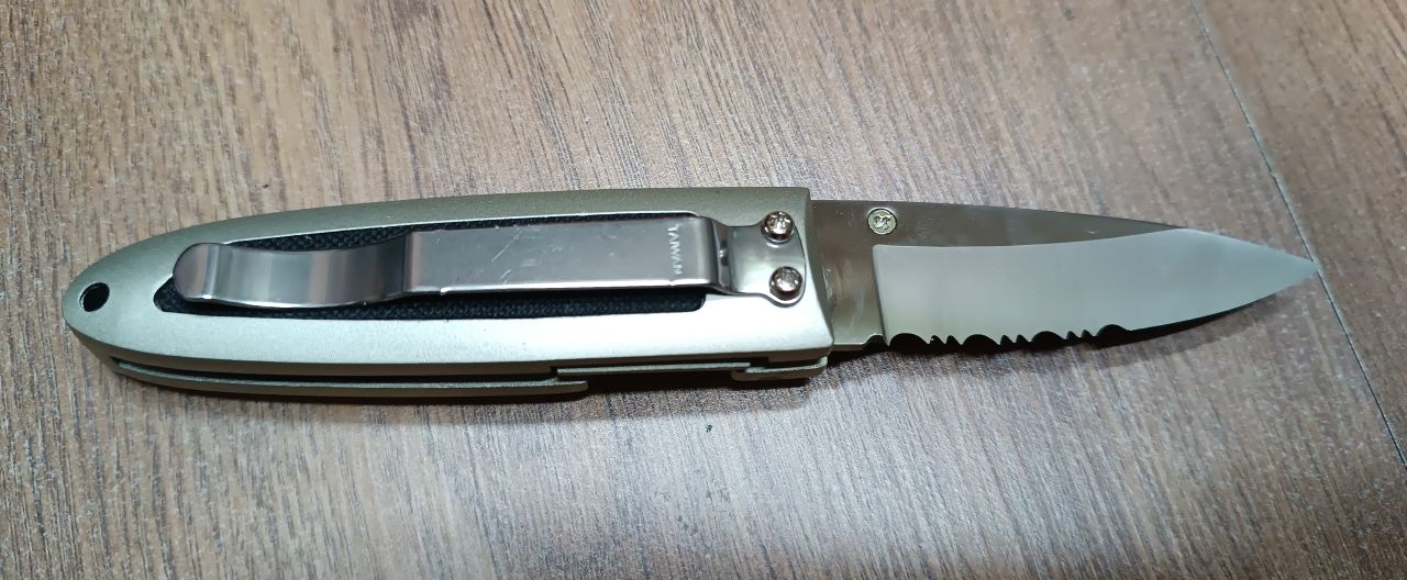 Linder 22453 egykezes zsebkés – 75 mm AISI 420 acél pengével