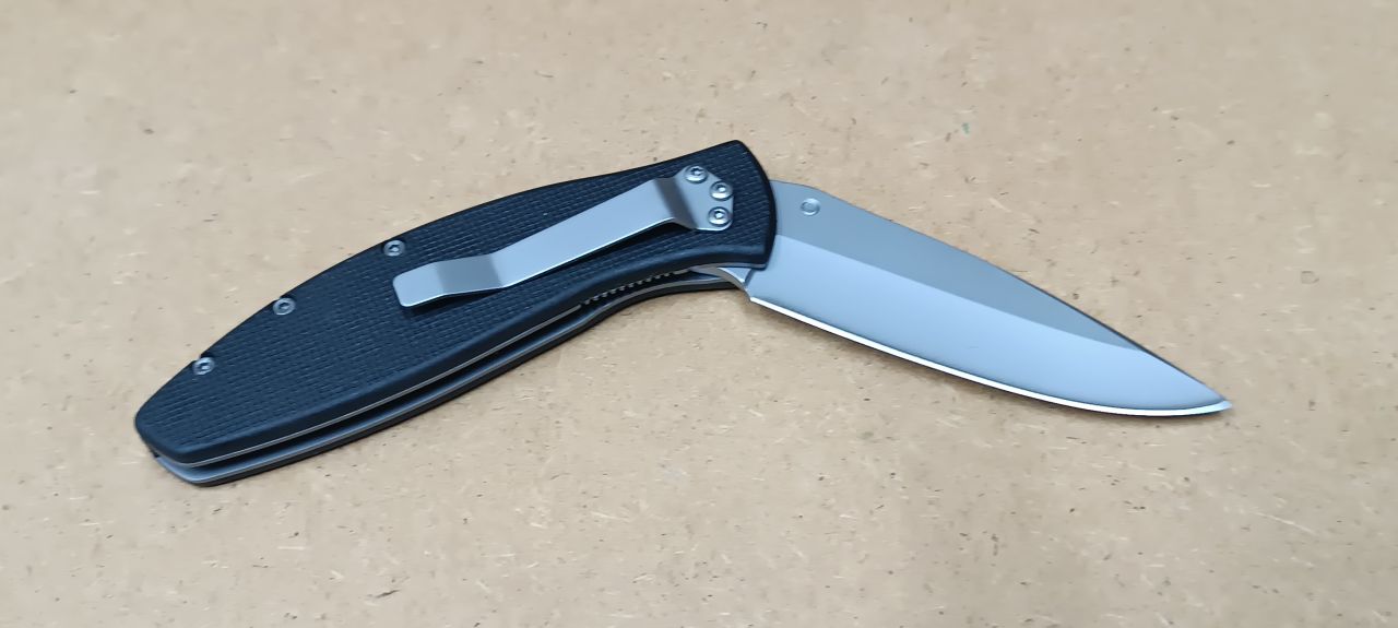 Egykezes félautomata kés