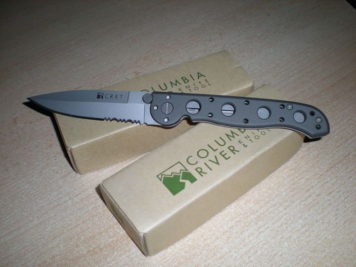 CRKT M16‑13 Titanium – Taiwan gyártású taktikai zsebkés, részben fogazott pengével CRKT M16‑13 Titanium – Taiwan gyártású taktikai zsebkés, részben fogazott pengével