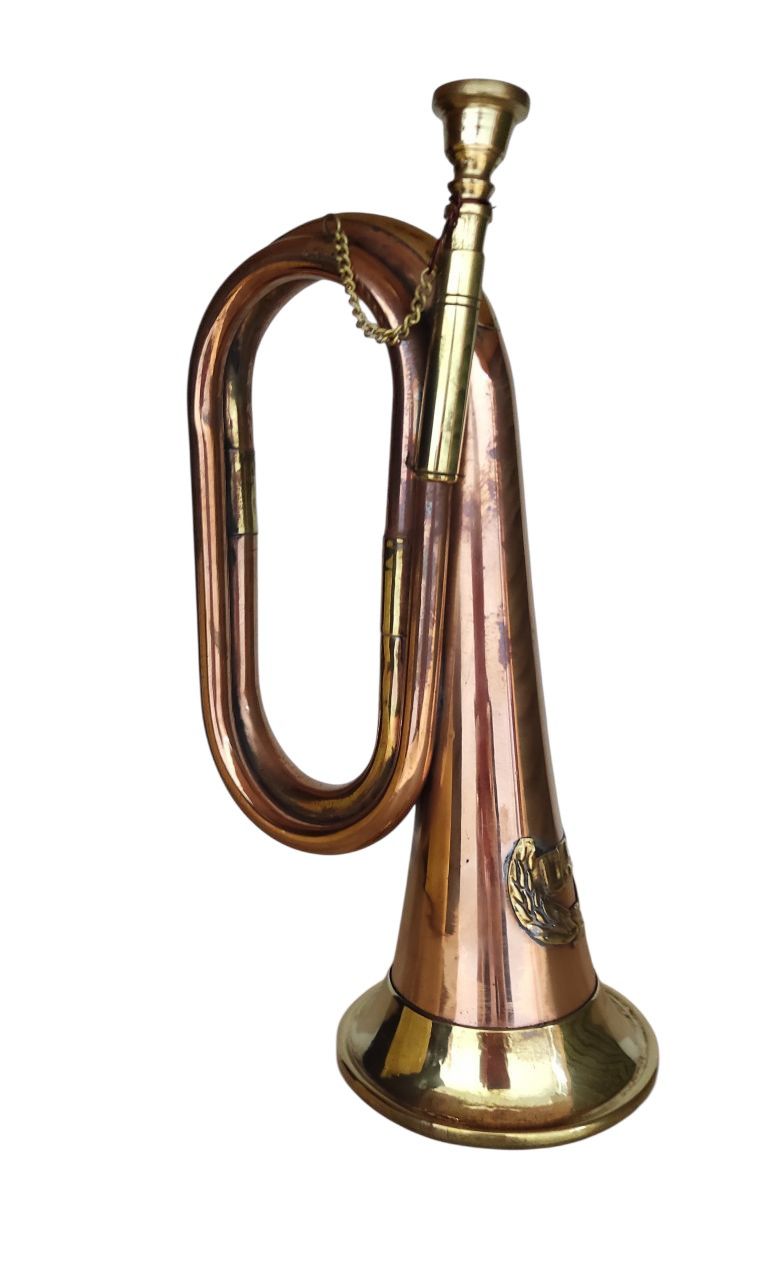 Amerikai polgárháborús trombita rézből, jenki emblémával Amerikai polgárháborús trombita rézből, jenki emblémával