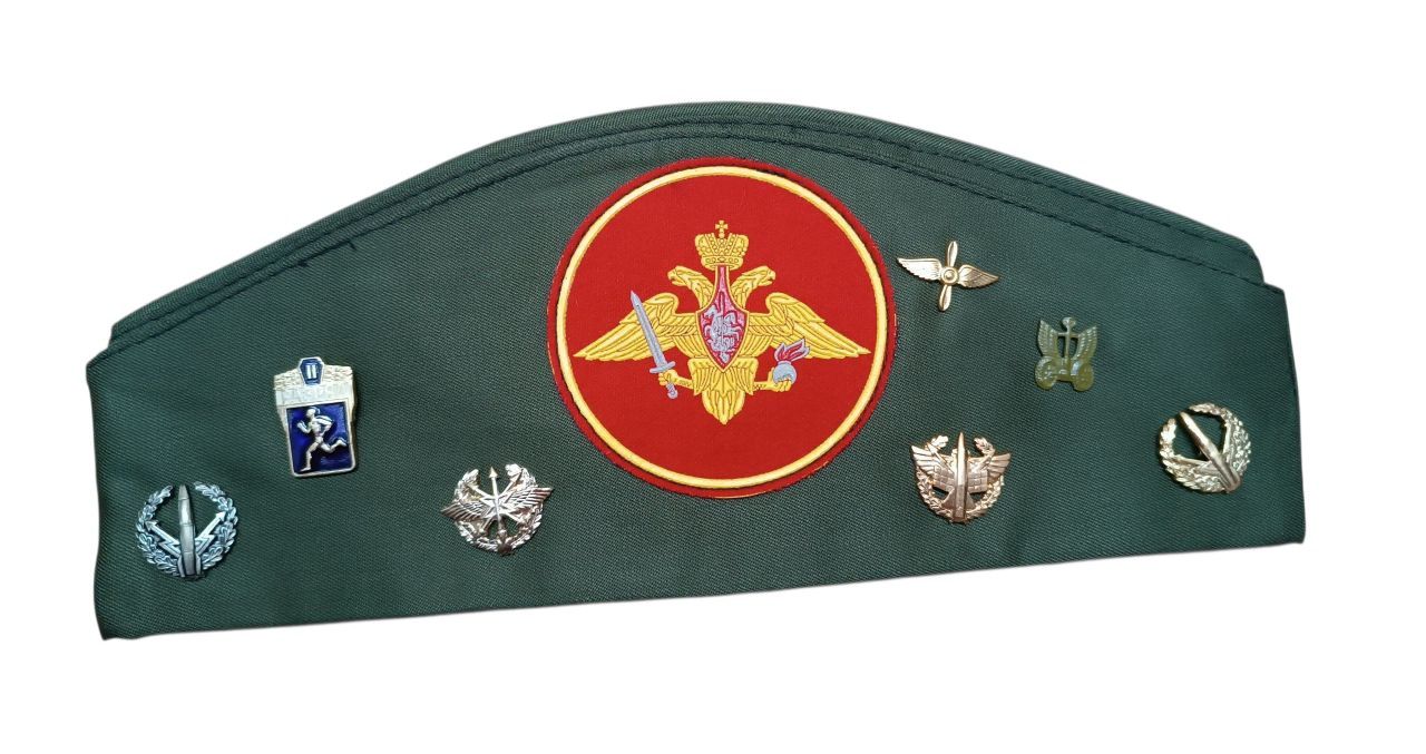 Orosz veterán ködvágó (pilotka) jelvényekkel – olívzöld, pamut, hajtogatható Orosz veterán ködvágó (pilotka) jelvényekkel – olívzöld, pamut, hajtogatható