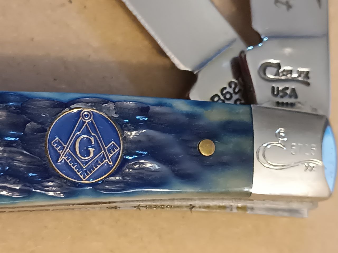 CASE® Masonic Gift Tin Standard Jig Blue Bone Trapper 01058