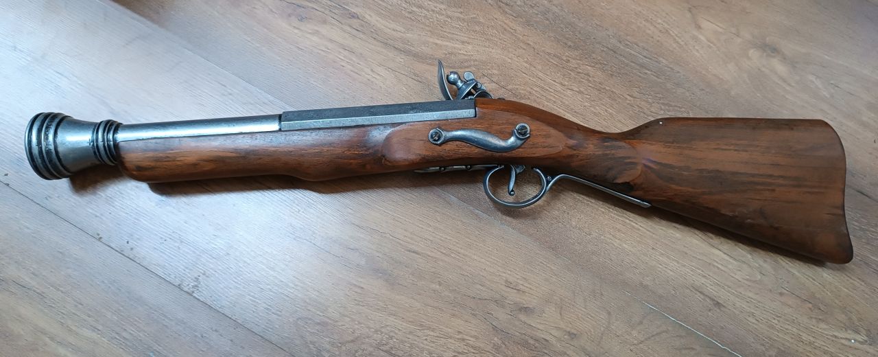 Kovaöves pisztoly Kovaöves pisztoly