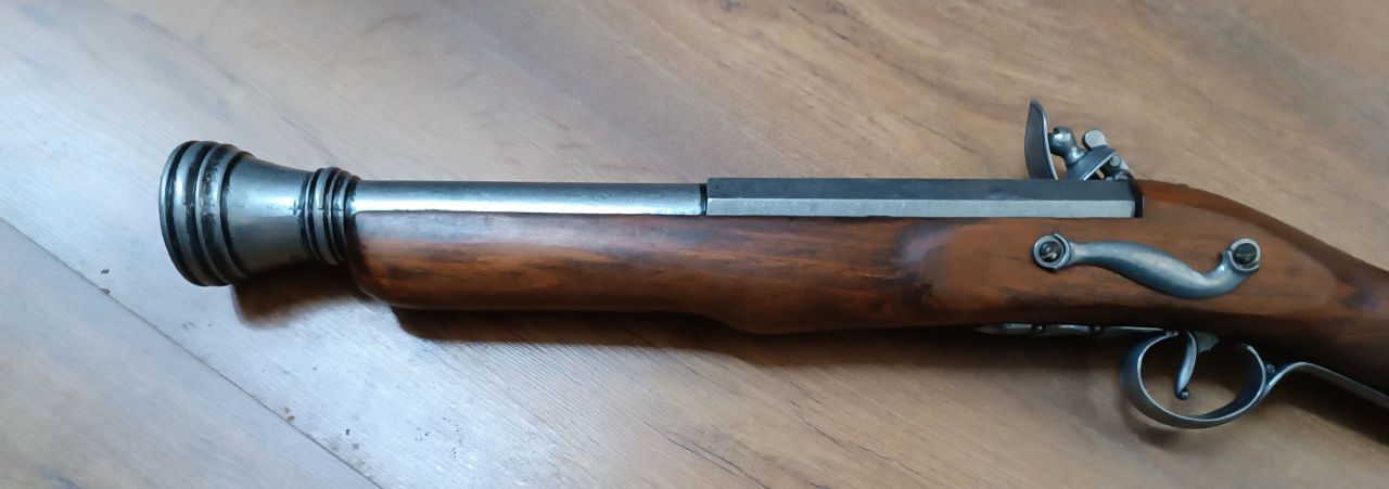 Kovaöves pisztoly Kovaöves pisztoly