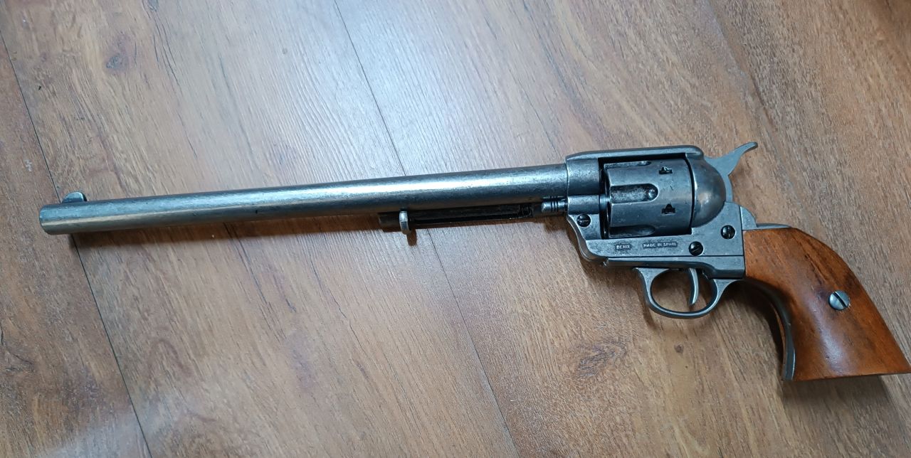 Ónbevonatú .45 kaliberű 1873 Buntline Revolver Ónbevonatú .45 kaliberű 1873 Buntline Revolver