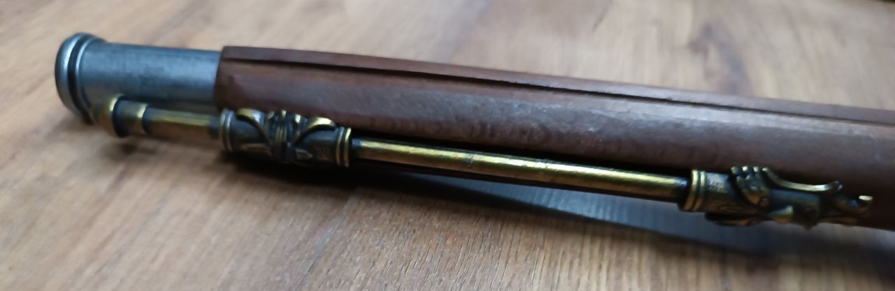 Kovaköves pisztoly replika Kovaköves pisztoly replika