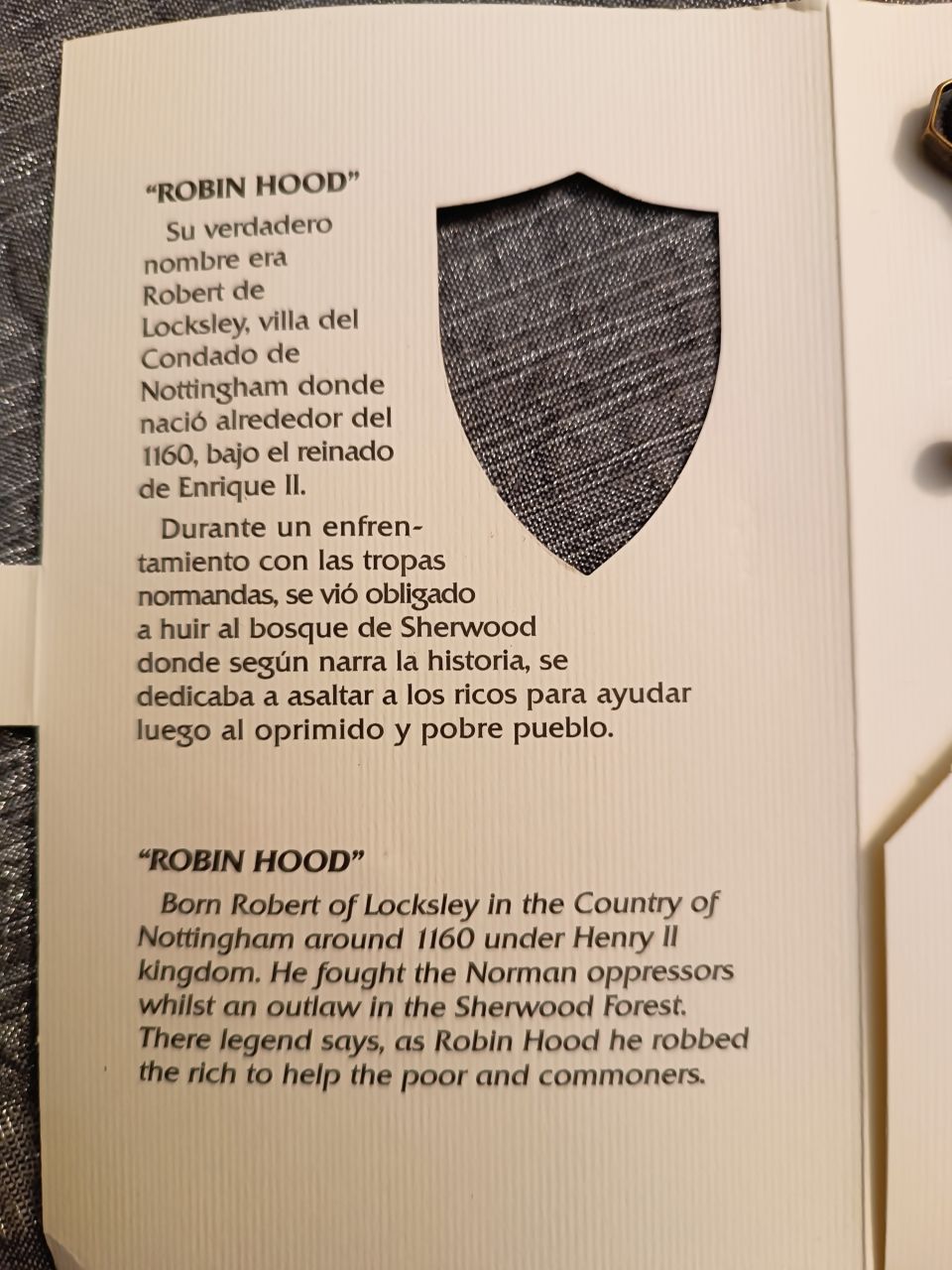 Papír vágó mini díszkard 'ROBIN HOOD'