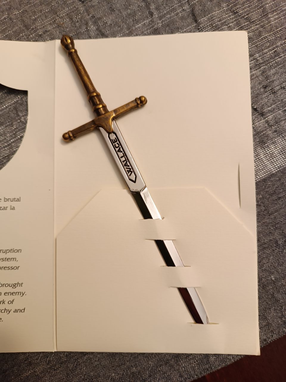 Papír vágó mini díszkard 'WALLACE'