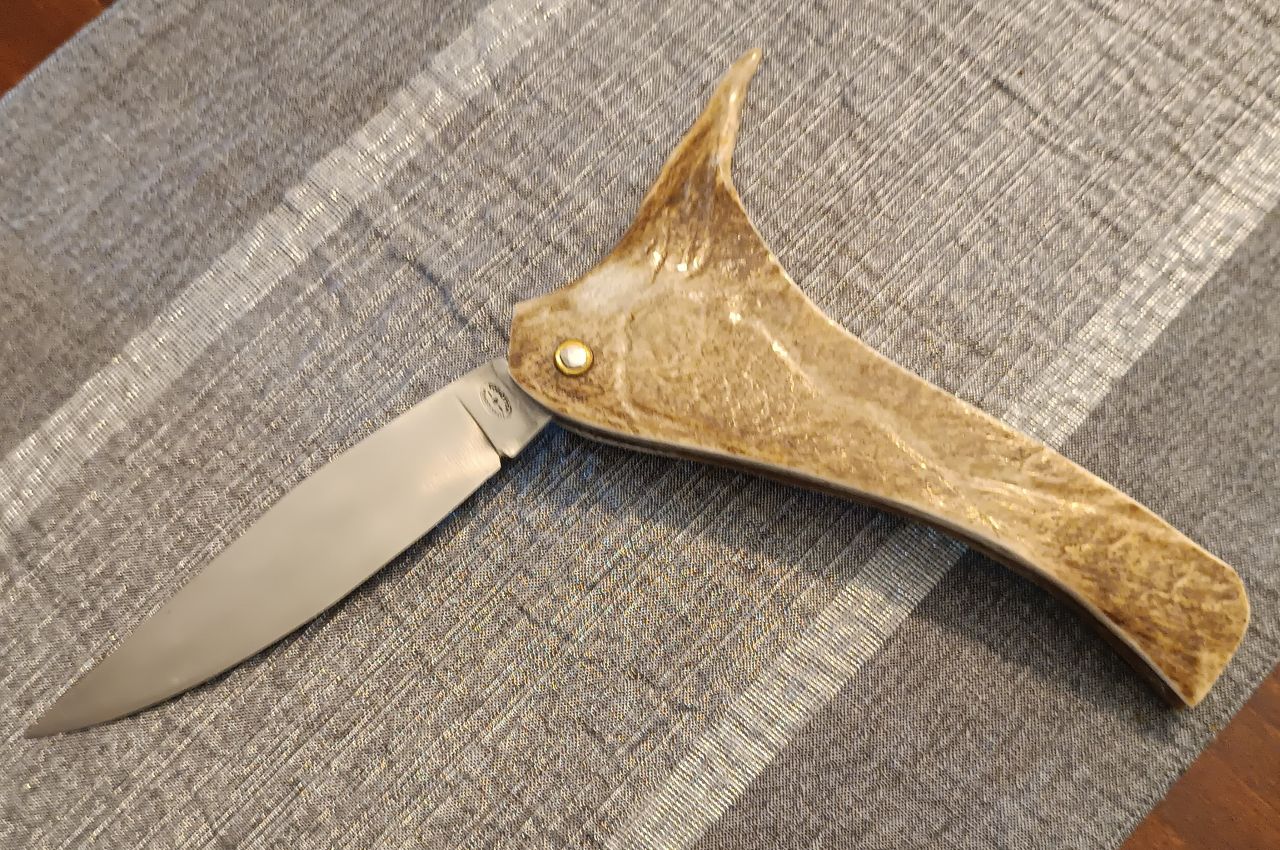 Ivan Corsi Follonica Dán szavarvas nyéllel