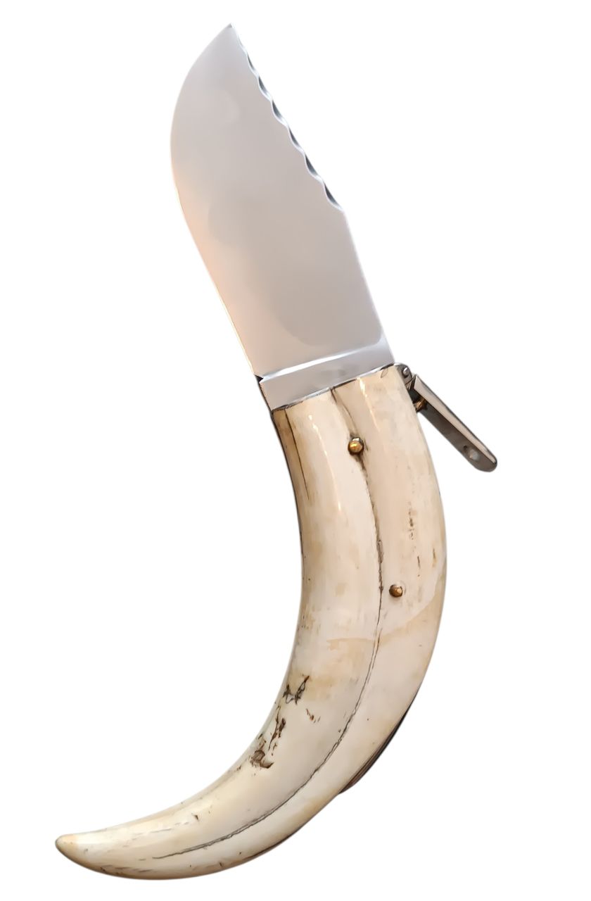 Corsicai stílusú kézműves kés – ritka, természetes eredetű, hajlított markolattal