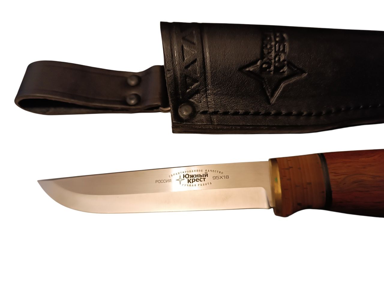 Southern Cross Dual Wood Hunter – kézzel készült vadászkés, 95X18 acél, dió–zebrano markolat