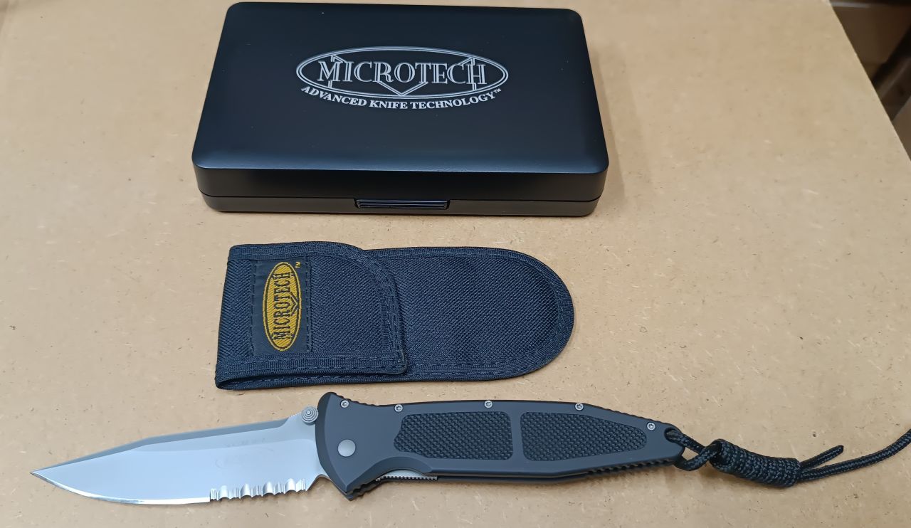 Microtech SOCOM M/A – 3/99 gyűjtői folder, részben fogazott pengével