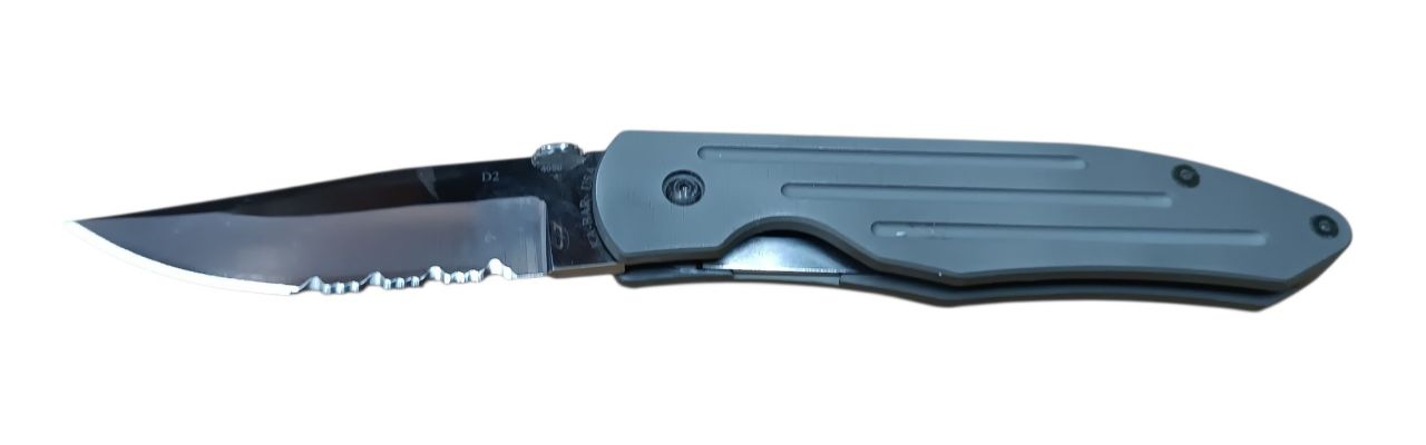 KA‑BAR D2 USA zsebkés – részben recézett clip‑point penge, kifutott modell KA‑BAR D2 USA zsebkés – részben recézett clip‑point penge, kifutott modell