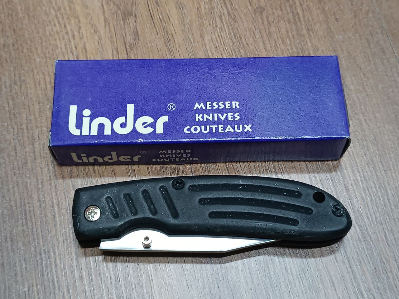 Linder 324611 egykezes zsebkés – 85 mm rozsdamentes acél pengével