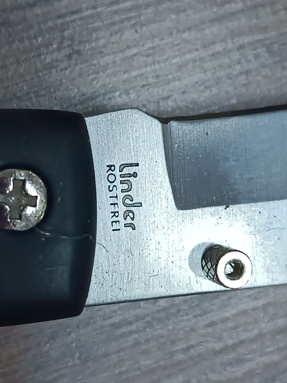 Linder 324611 egykezes zsebkés – 85 mm rozsdamentes acél pengével
