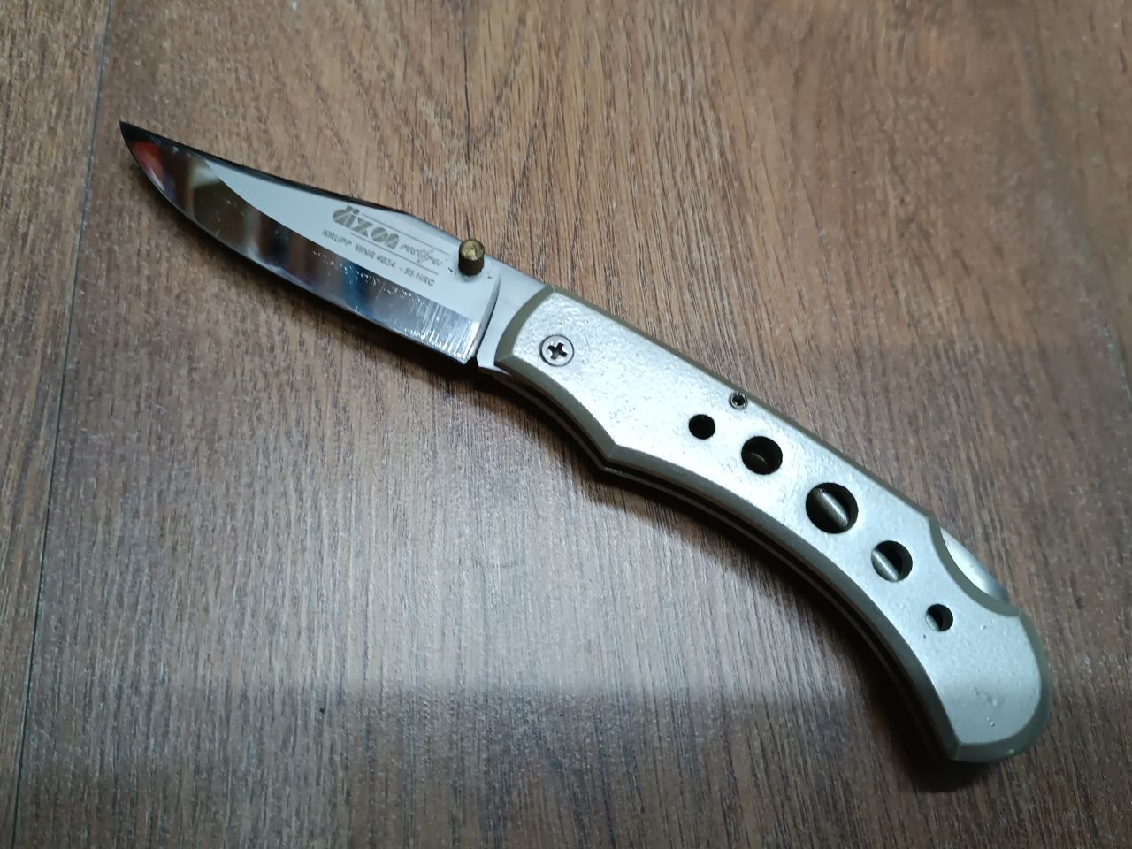 Dixon egykezes zsebkés – 75 mm Krupp 1.4034 acél pengével