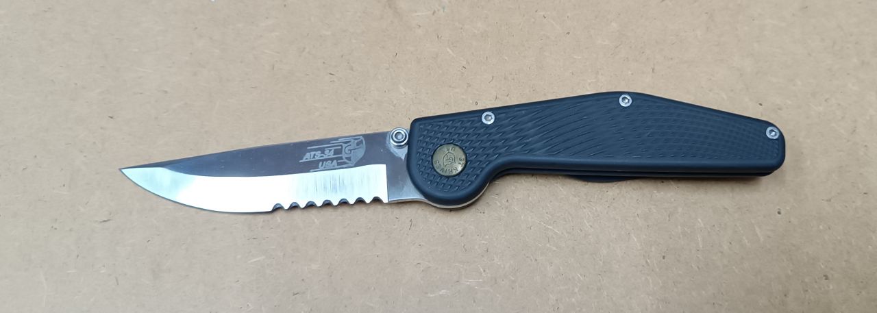 GT Knives Police Automatic GT104 ATS-34 Automata Zsebkés USA Gyári Dobozzal GT Knives Police Automatic GT104 ATS-34 Automata Zsebkés USA Gyári Dobozzal